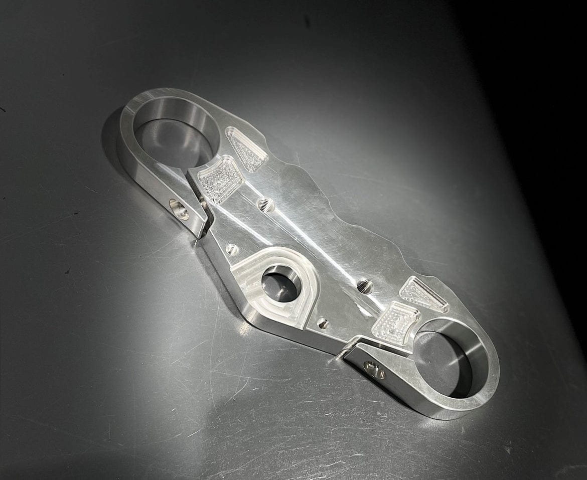 Billet aluminum triple tree Yamaha R7 stunt