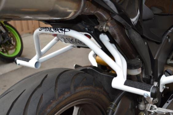 Impaktech steel subcage white powdercoat rear stunt pegs Kawasaki 300 zx6r 636 z650 z900 zx10r