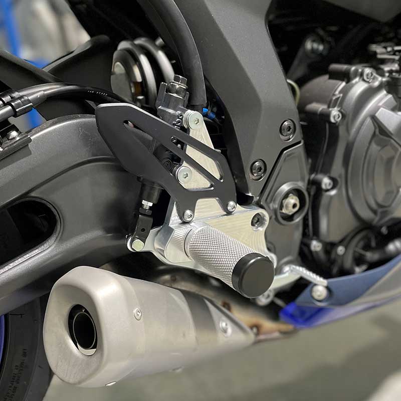 Yamaha R7 Rear Set Plates Outlaw Rearsets - Yamaha R7 - STREETBIKE SUPPLY