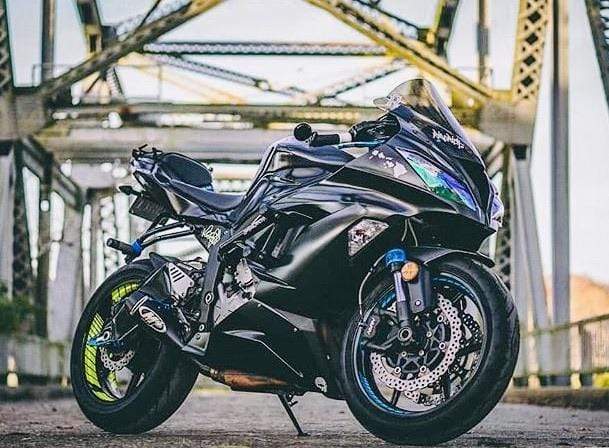 2019 Kawasaki ZX6R race rails by Impaktech