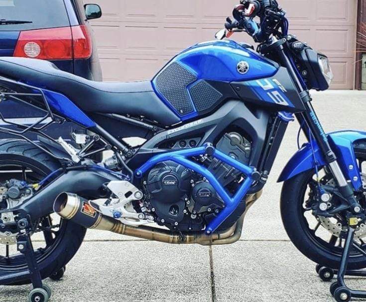 Yamaha FZ09 with Impaktech cage and shorty muffler