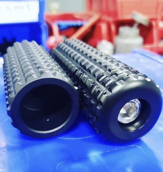 Impaktech fat pegs in black color