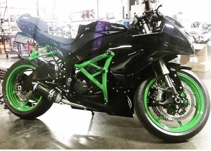 kawasaki green subcage impaktech zx6r stuntbike