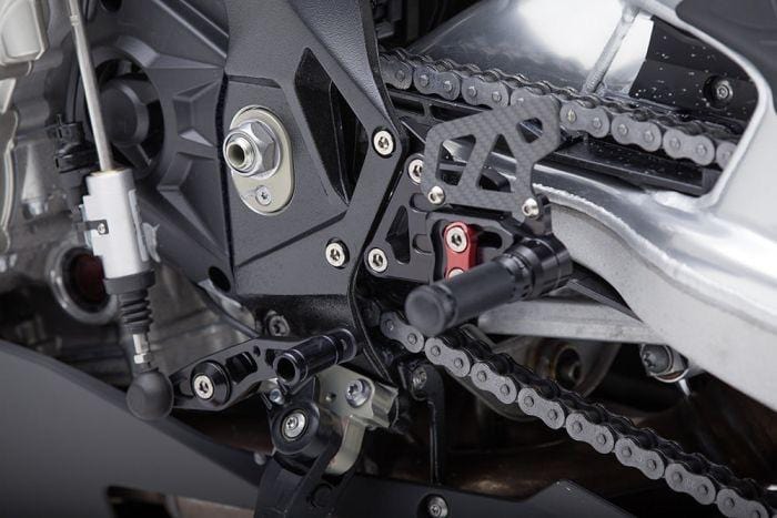 rearsets honda F4i 600rr 1000rr Kawasaki 250r 300r zx6r 636 z1000 h1r Suzuki GSXR 600 750 1000 Yamaha R3 R6 R1 yzf