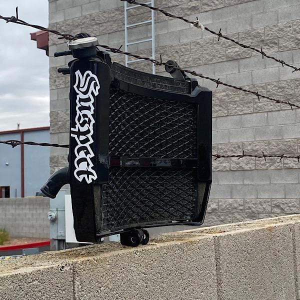 Suspect radiator cage Yamaha R6 R6S