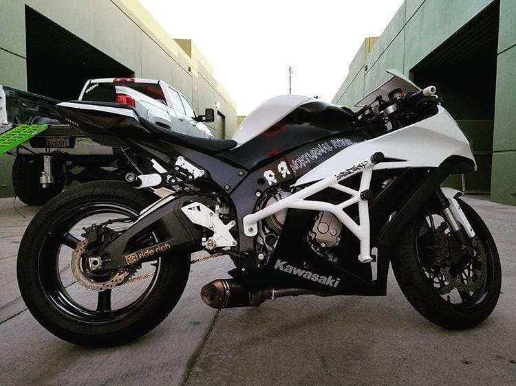 Kawasaki ZX10R crash cage stunt cage Impaktech black white 2011 2012 2013 2014 2015 2016 2017 2018 2019