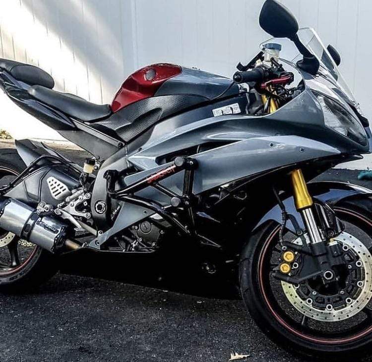 06-18 Yamaha R6 stunt cage Impaktech